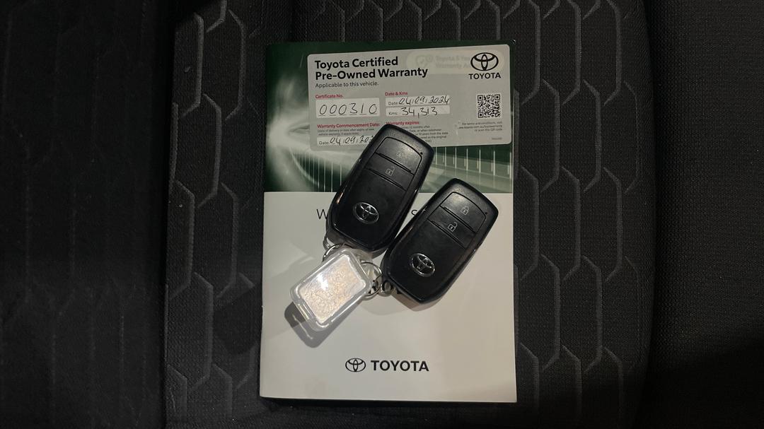 2022 Toyota Corolla Ascent Sport Hybrid, Automatic, 60405 km, Key Close-up