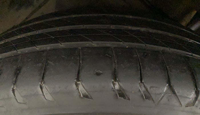 2018 Tata NEXON XM DIESEL, Diesel, Manual, 81,108 km, Left Front Tyre Tread