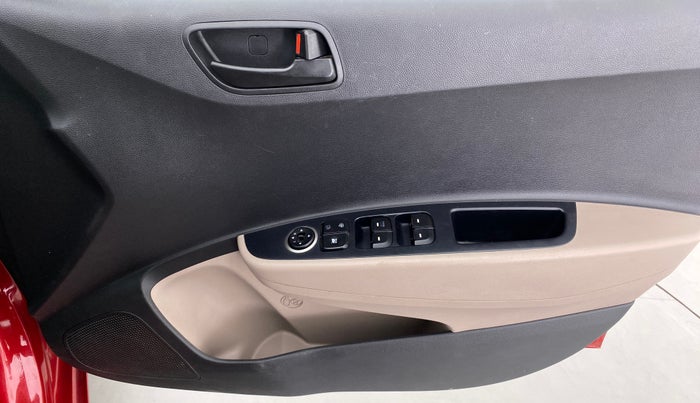 2017 Hyundai Grand i10 MAGNA 1.2 VTVT, Petrol, Manual, 39,849 km, Driver Side Door Panels Control