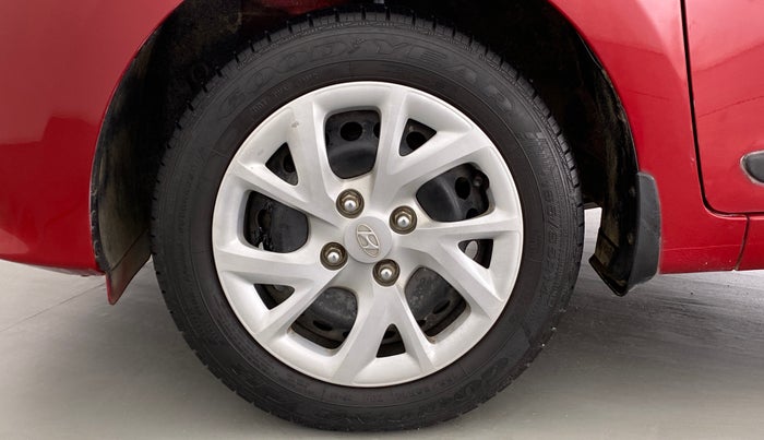 2017 Hyundai Grand i10 MAGNA 1.2 VTVT, Petrol, Manual, 39,849 km, Left Front Wheel