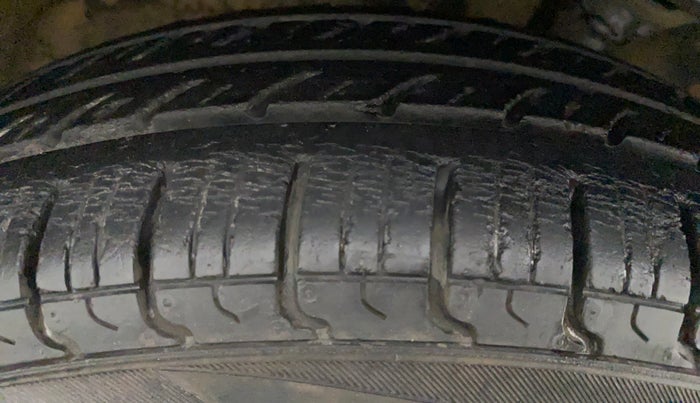 2012 Maruti Wagon R 1.0 LXI CNG, CNG, Manual, 48,766 km, Right Rear Tyre Tread