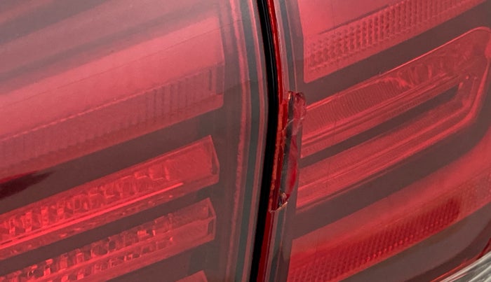 2019 Hyundai Elite i20 1.2 SPORTZ PLUS DUAL TONE VTVT, Petrol, Manual, 24,046 km, Right tail light - Minor damage