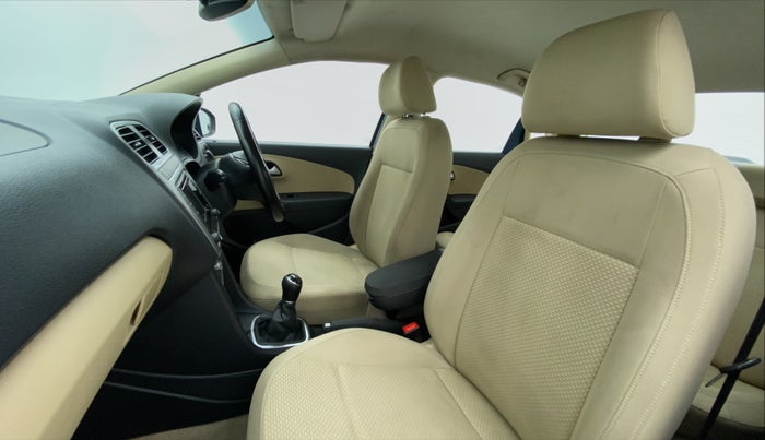 2016 Volkswagen Ameo HIGHLINE 1.5, Diesel, Manual, 28,640 km, Right Side Front Door Cabin