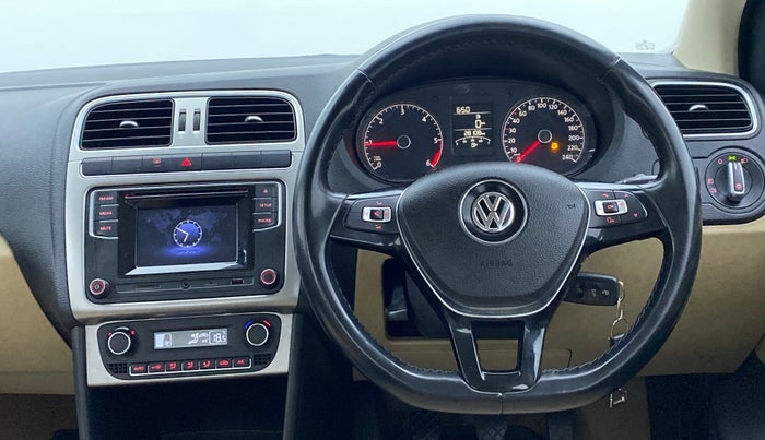 2016 Volkswagen Ameo HIGHLINE 1.5, Diesel, Manual, 28,640 km, Steering Wheel Close Up