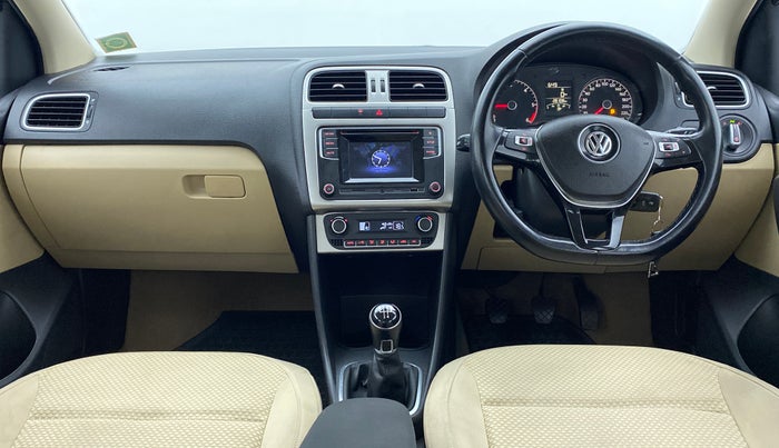 2016 Volkswagen Ameo HIGHLINE 1.5, Diesel, Manual, 28,640 km, Dashboard