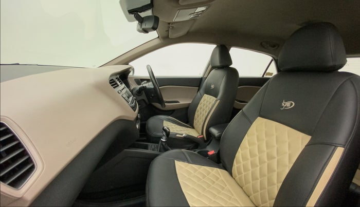 2014 Hyundai Elite i20 ASTA 1.4 CRDI, Diesel, Manual, 70,901 km, Right Side Front Door Cabin