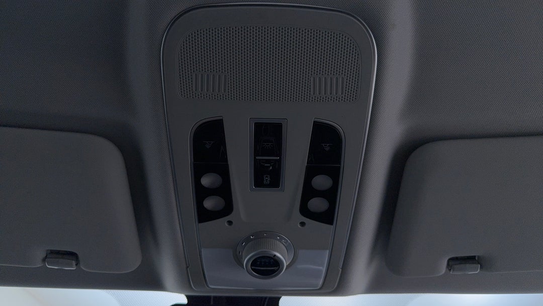 On-Roof Controls/Sunglass holder