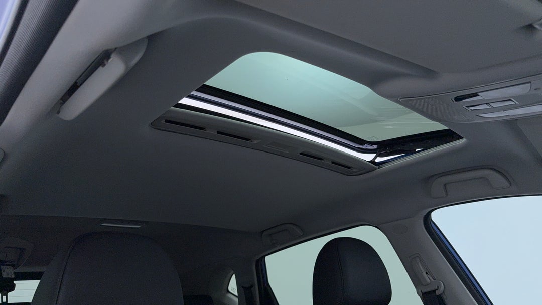 Interior Sunroof/Moonroof
