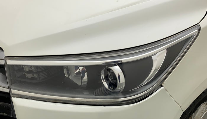 2019 Toyota Innova Crysta 2.8 ZX AT 7 STR, Diesel, Automatic, 90,137 km, Left headlight - Minor scratches