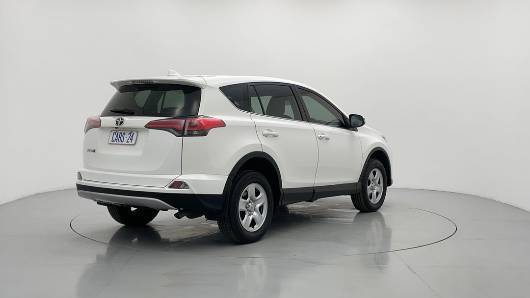 Right Back Diagonal (45- Degree) View