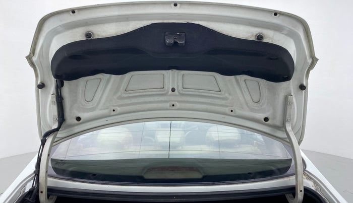 2013 Hyundai Verna FLUIDIC 1.6 SX VTVT, Petrol, Manual, 60,623 km, Boot Door Open