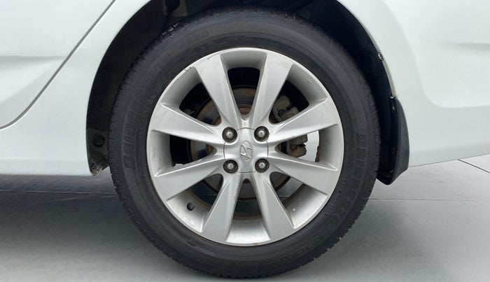 2013 Hyundai Verna FLUIDIC 1.6 SX VTVT, Petrol, Manual, 60,623 km, Left Rear Wheel