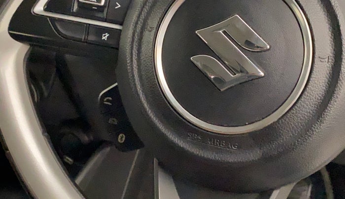 2018 Maruti Swift ZDI AMT, Diesel, Automatic, 63,101 km, Steering wheel - Phone control not functional