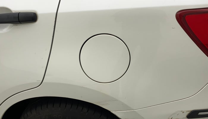 2017 Maruti Dzire LXI, CNG, Manual, 32,825 km, Left quarter panel - Minor scratches