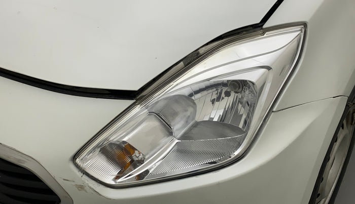 2017 Maruti Dzire LXI, CNG, Manual, 32,825 km, Left headlight - Minor scratches