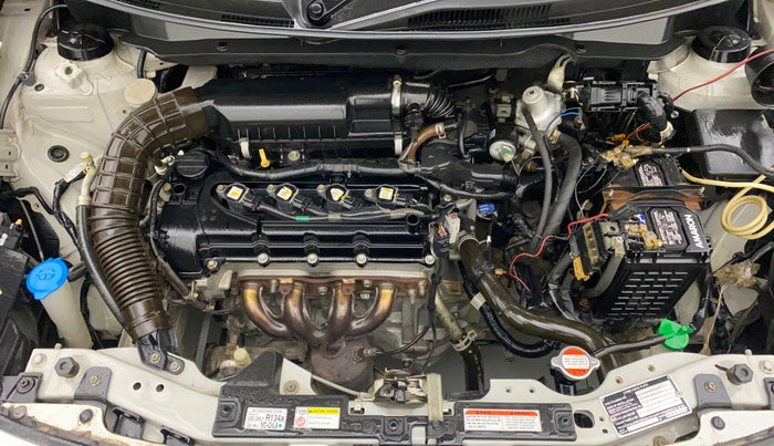 2017 Maruti Dzire LXI, CNG, Manual, 32,825 km, Open Bonet