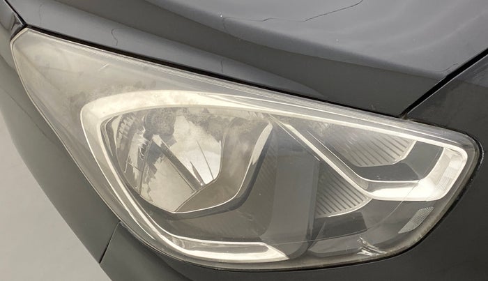 2019 Ford New Figo TITANIUM 1.2 PETROL MT, Petrol, Manual, 37,736 km, Right headlight - Faded