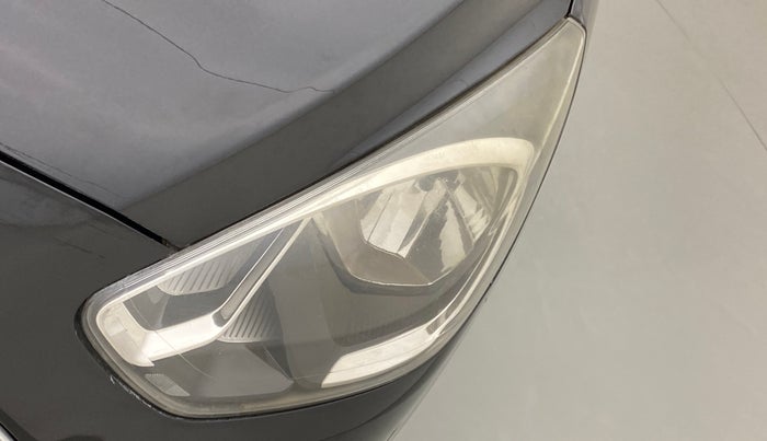2019 Ford New Figo TITANIUM 1.2 PETROL MT, Petrol, Manual, 37,736 km, Left headlight - Faded