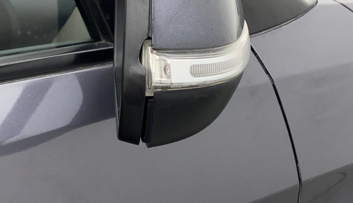 2015 Hyundai Creta SX 1.6 DIESEL, Diesel, Manual, 77,883 km, Right rear-view mirror - Cover has minor damage