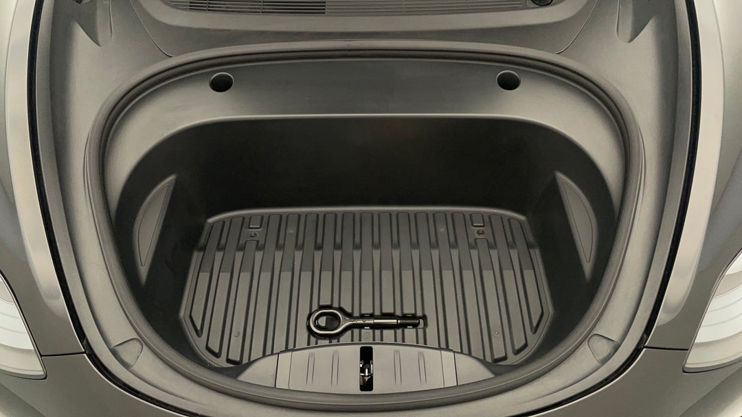 Open Bonnet (Engine)