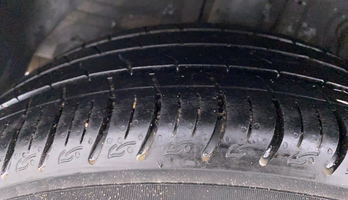 2018 Hyundai Elite i20 ASTA 1.2 (O), Petrol, Manual, 71,673 km, Right Rear Tyre Tread