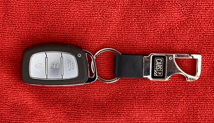 2018 Hyundai Elite i20 ASTA 1.2 (O), Petrol, Manual, 71,673 km, Key Close Up