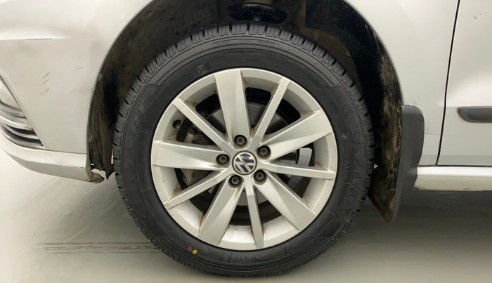 2016 Volkswagen Ameo HIGHLINE1.2L, Petrol, Manual, 71,580 km, Left Front Wheel