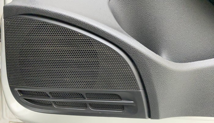 2016 Volkswagen Ameo HIGHLINE1.2L, Petrol, Manual, 71,580 km, Speaker