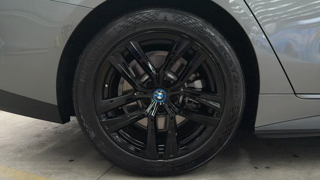 2023 BMW I4 Edrive35 Gran Coupe, Automatic, 33594 km, Right Rear Wheel