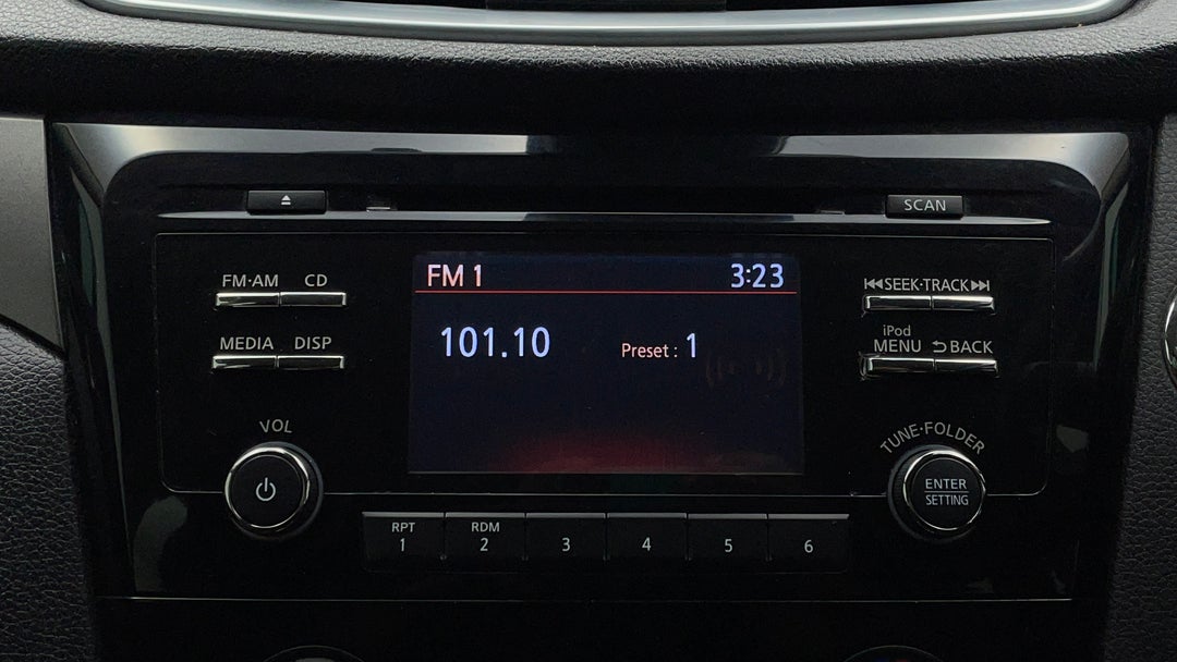 2018 Nissan Qashqai St, Automatic, 108786 km, Infotainment System