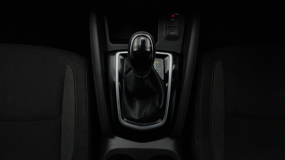2018 Nissan Qashqai St, Automatic, 108786 km, Gear Lever 
