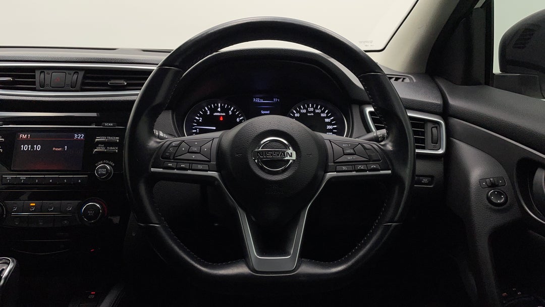 2018 Nissan Qashqai St, Automatic, 108786 km, Steering Wheel Close-up
