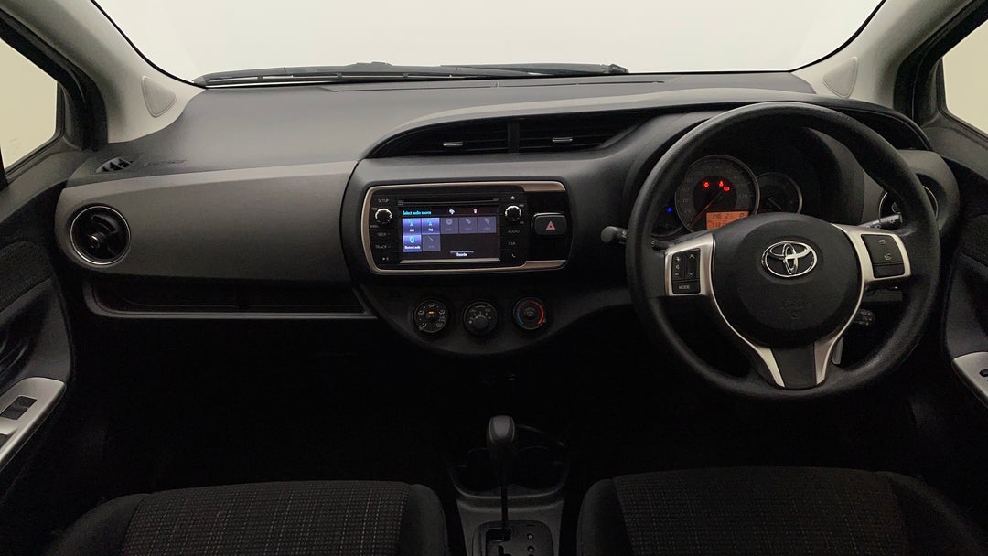 2016 Toyota Yaris Ascent, Automatic, 71314 km, Dashboard View