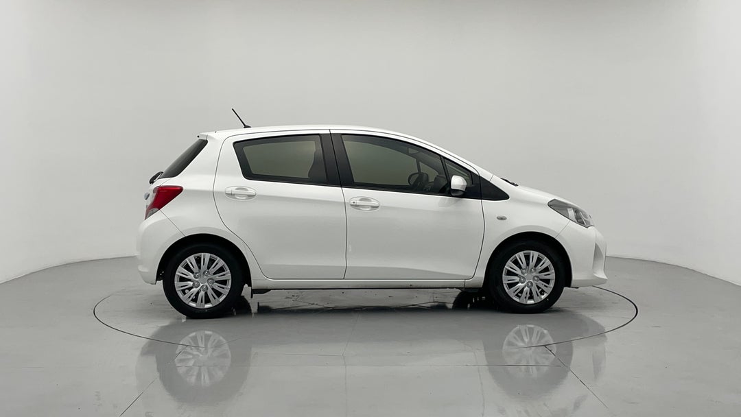 2016 Toyota Yaris Ascent, Automatic, 71314 km, Right Side View