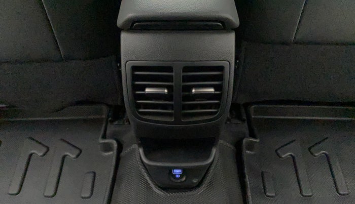2020 Hyundai NEW I20 ASTA (O) 1.0 TURBO GDI DCT, Petrol, Automatic, 11,022 km, Rear AC Vents