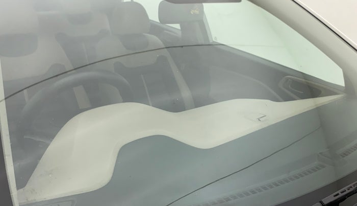 2017 Hyundai Elite i20 ASTA 1.2 (O), Petrol, Manual, 80,478 km, Front windshield - Minor spot on windshield