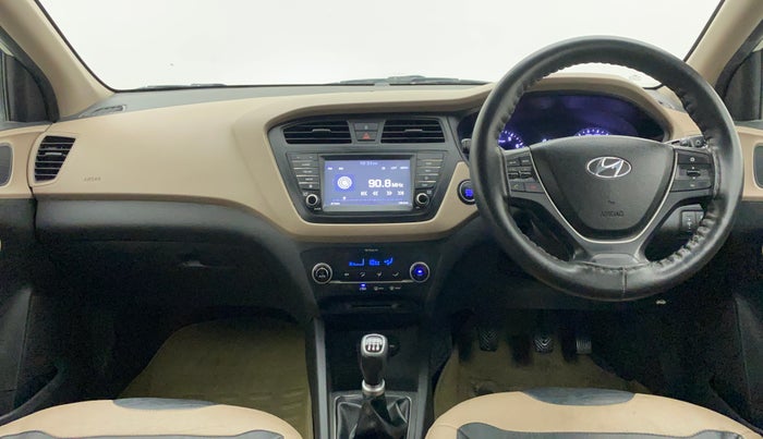 2017 Hyundai Elite i20 ASTA 1.2 (O), Petrol, Manual, 80,478 km, Dashboard