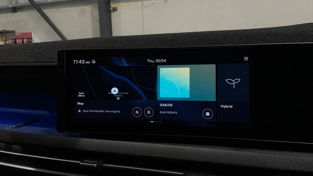 2025 Hyundai Tucson Premium Hybrid (AWD), Automatic, 10997 km, Infotainment System