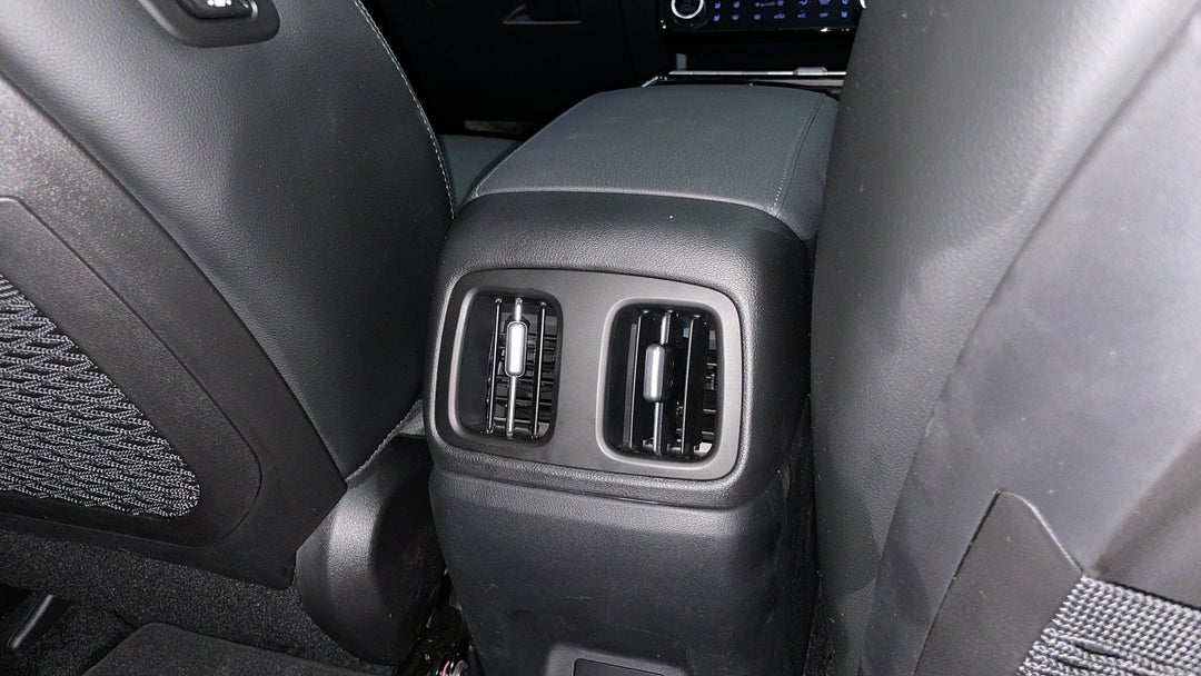 2025 Hyundai Tucson Premium Hybrid (AWD), Automatic, 10997 km, Rear A/C Vent