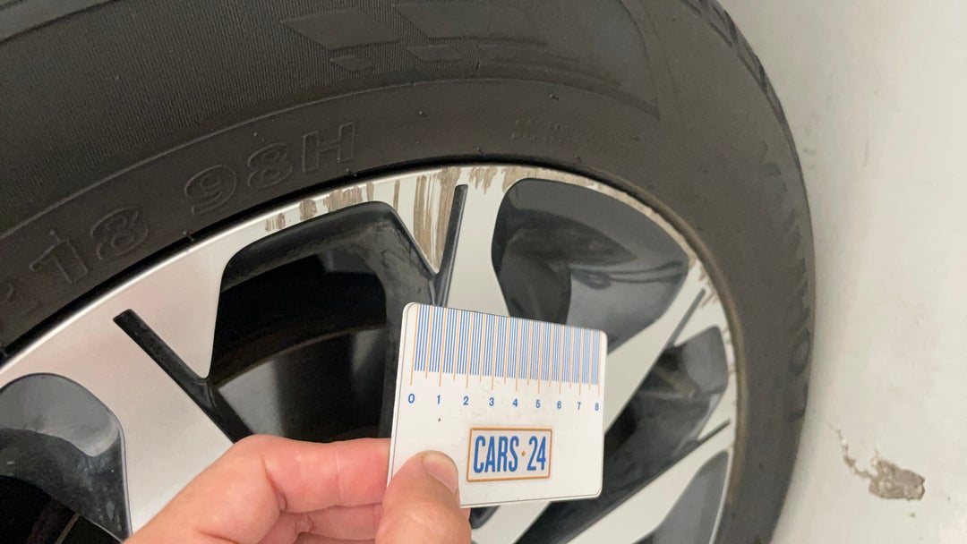 Wheels Rim Front LHS Scuff