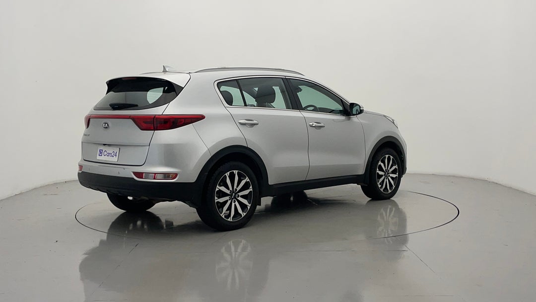 Right Back Diagonal (45- Degree) View