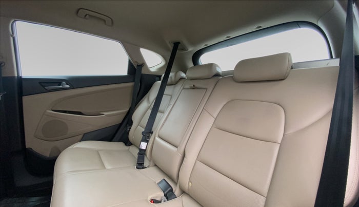 2018 Hyundai Tucson 2WD AT GLS DIESEL, Diesel, Automatic, 73,684 km, Right Side Rear Door Cabin View