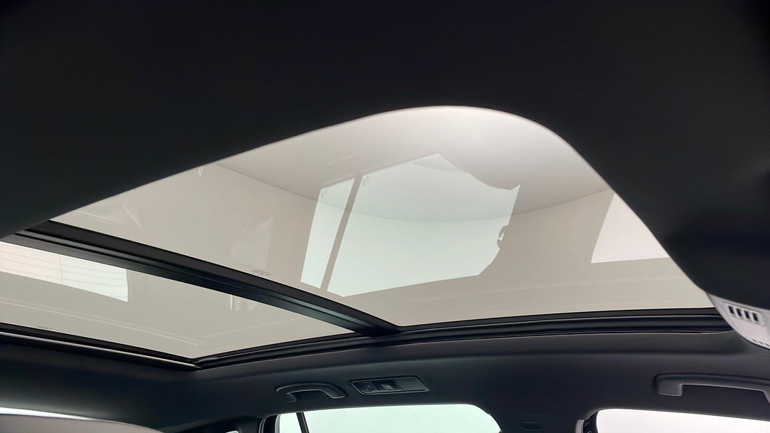 Interior Sunroof/Moonroof