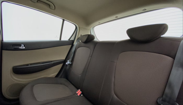 2012 Hyundai i20 SPORTZ 1.2 VTVT, Petrol, Manual, 80,651 km, Right Side Rear Door Cabin
