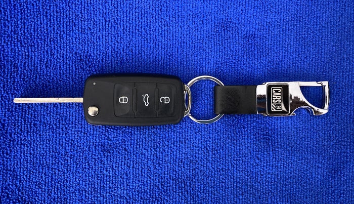 2016 Volkswagen Polo HIGHLINE1.2L PETROL, Petrol, Manual, 61,134 km, Key Close Up