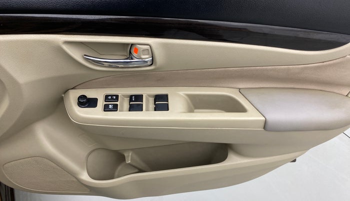 2017 Maruti Ciaz SIGMA 1.4 VVT, Petrol, Manual, 65,908 km, Driver Side Door Panels Control