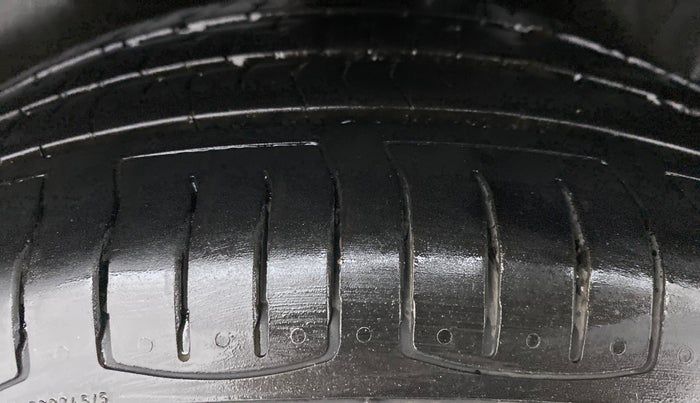 2018 Volkswagen Ameo COMFORTLINE 1.0, Petrol, Manual, 50,876 km, Left Rear Tyre Tread