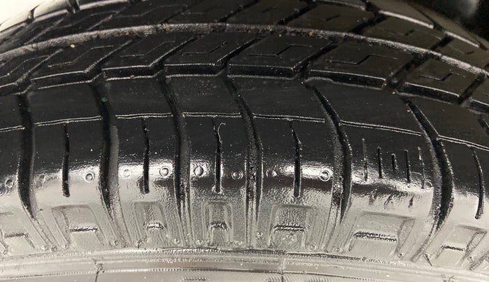 2019 Maruti Eeco 5 STR WITH AC PLUSHTR, Petrol, Manual, 12,592 km, Left Front Tyre Tread