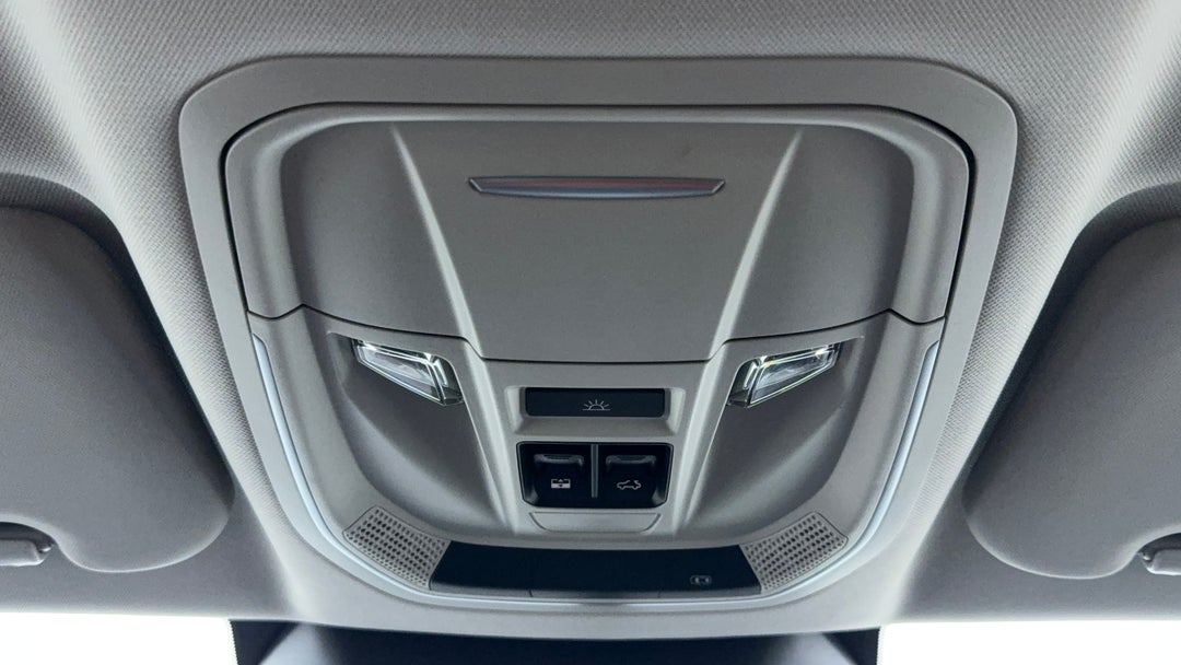 On-Roof Controls/Sunglass holder