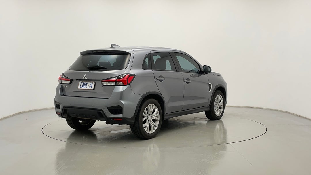 Right Back Diagonal (45- Degree) View